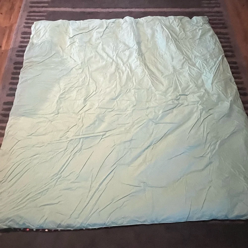 Vibrant Dot Duvet Cover with Comforter